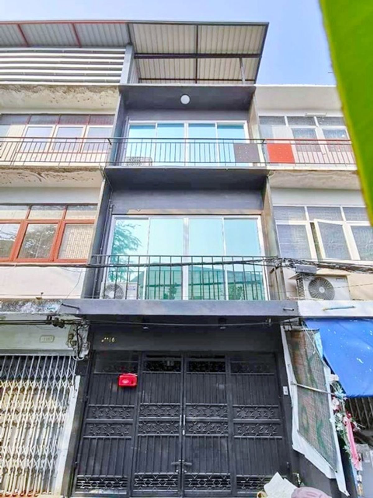 For RentTownhomeBang Sue, Wong Sawang, Tao Pun : Soi Prachachuen 30-38 MRT Wong Sawang 2.0 km. Townhouse for rent 3-storey 19sq.wa. 239 sq.m. good l