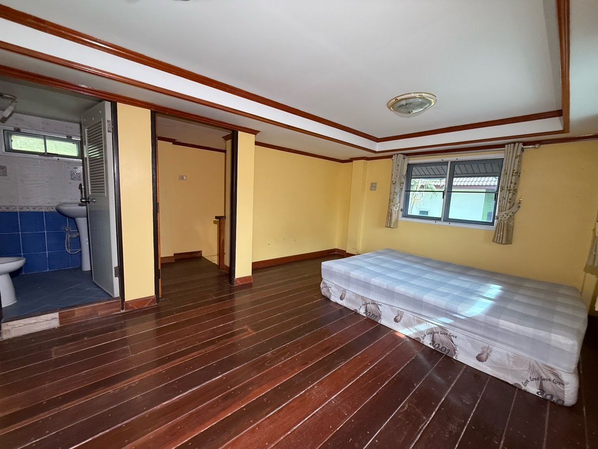 ขายกิจการโรงแรม & กิจการอพาร์ตเมนต์พัทยา บางแสน ชลบุรี สัตหีบ : ขายรีสอร์ท ตั้งอยู่บนเนื้อที่ 213 ตารางวา อยู่ในทำเล บางเสร่ พร้อมทำกิจการได้เลย ราคา 8,00,000 บาท