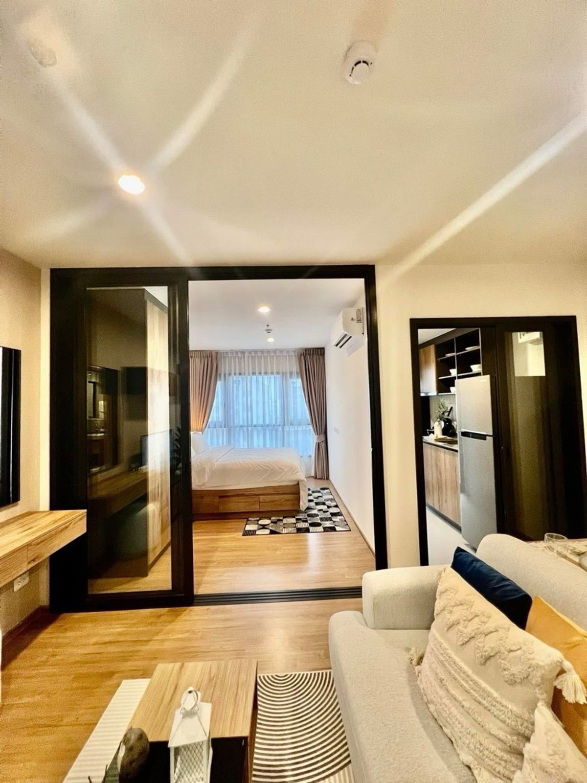 For SaleCondoLadprao, Central Ladprao : 🌳The Line VIBE: 1 bedroom 36 sqm. The kitchen is close to the balcony only 4.05 million. Watch 📲 095-9299924 (K. Benz)