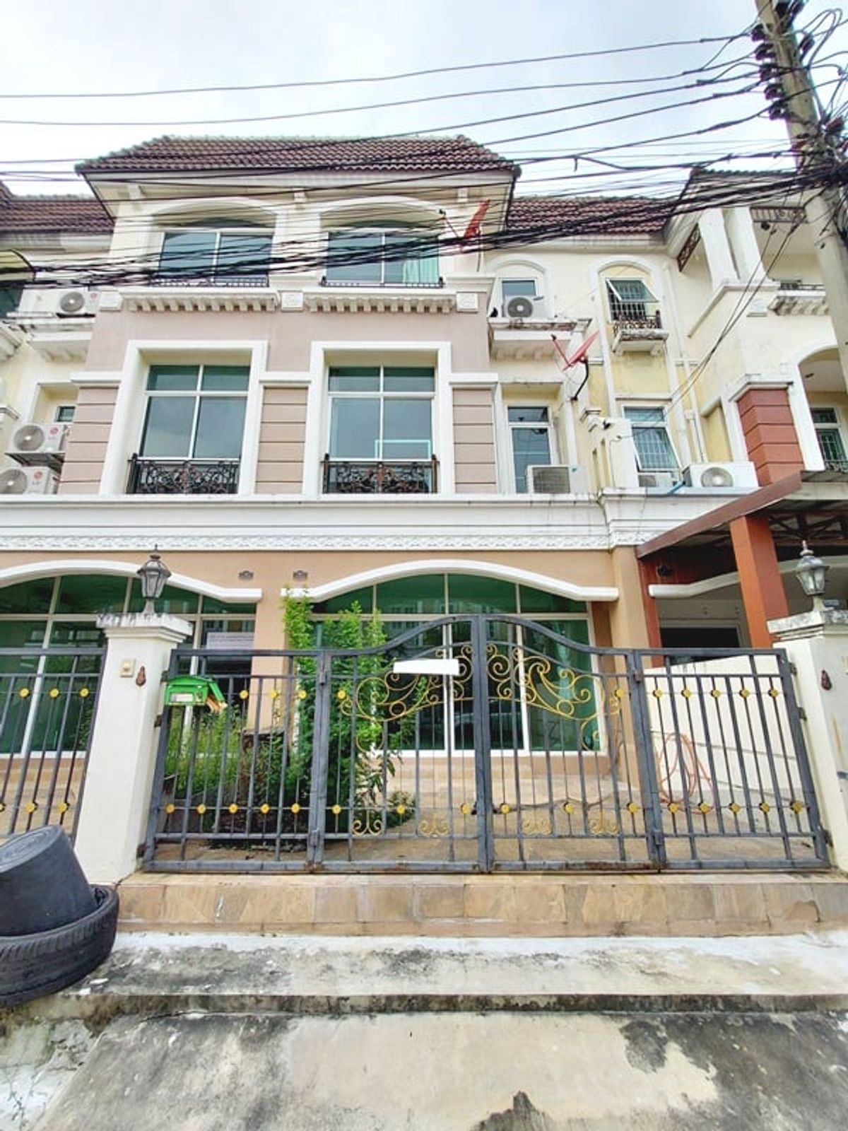 ให้เช่าทาวน์โฮมลาดพร้าว101 แฮปปี้แลนด์ : ให้เช่าทาวน์โฮม 3ชั้น ลาดพร้าว130 รามคำแหง81 เลี้ยงสัตว์ได้ 📞097-2161939