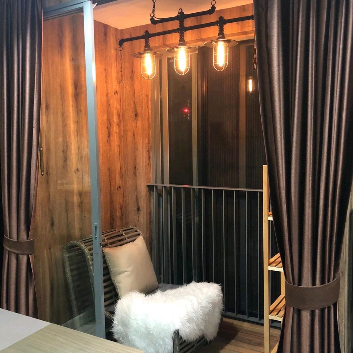 For RentCondoOnnut, Udomsuk : Duplex condo for rent 🌈IDEO Mobi Sukhumvit 81🌈 Attached to BTS On Nut 
 
