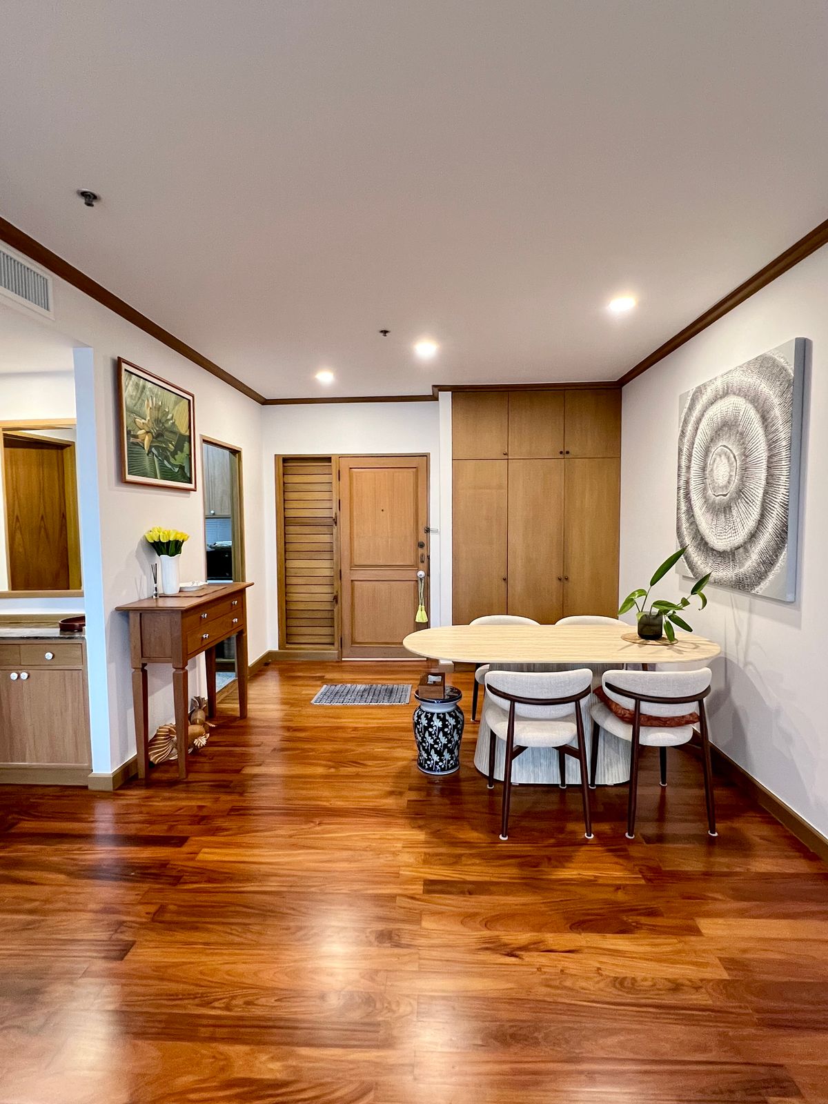 ให้เช่าคอนโดวงเวียนใหญ่ เจริญนคร : *ให้เช่าคอนโด Baan Chao Praya 38,000 บาท 1ห้องนอน 67ตรม. BTSคลองสาน (400 เมตร) BTSเจริญนคร (800 เมตร) BTSสะพานตากสิน (1.7 กม.) BTSกรุงธนบุรี (1.7 กม.) ใกล้ สาทร บางรัก สีลม พระราม3 จุฬาลงกรณ์ เยาวราช สามย่าน iconsiam