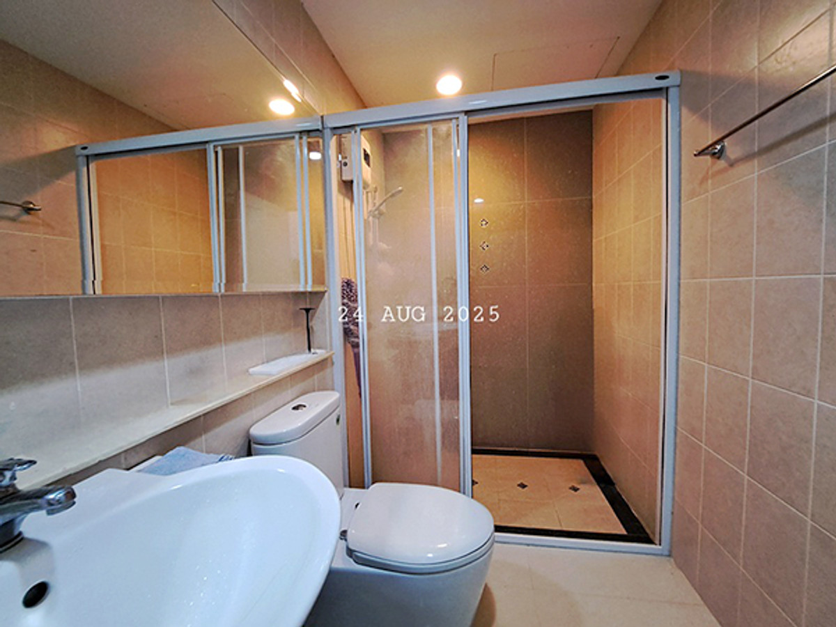 For SaleTownhomeEakachai, Bang Bon : 3-story townhome for sale, Ban Klang Mueang Sathorn Project-Taksin 2 Essence near BTS Wutthakat