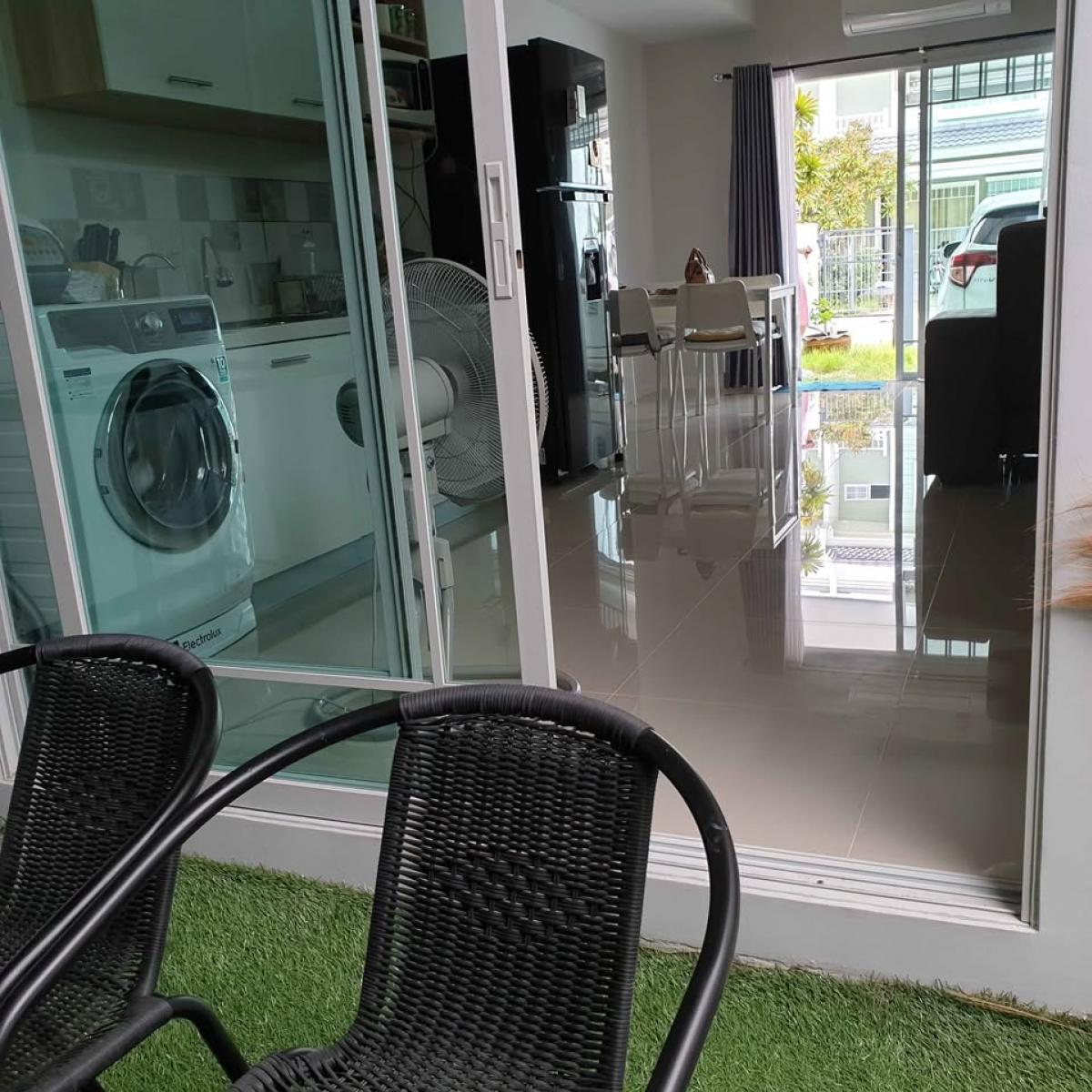 ให้เช่าทาวน์โฮมสมุทรปราการ สำโรง : เช่าทาวน์โฮม Indy 2 บางนา กม.7 2 นอน 3 น้ำ พร้อมอยู่ ใกล้เมกาบางนา เพียง 22,000 บาท/เดือน มีที่จอดรถ สะดวกครบครัน รีบจองวันนี้!