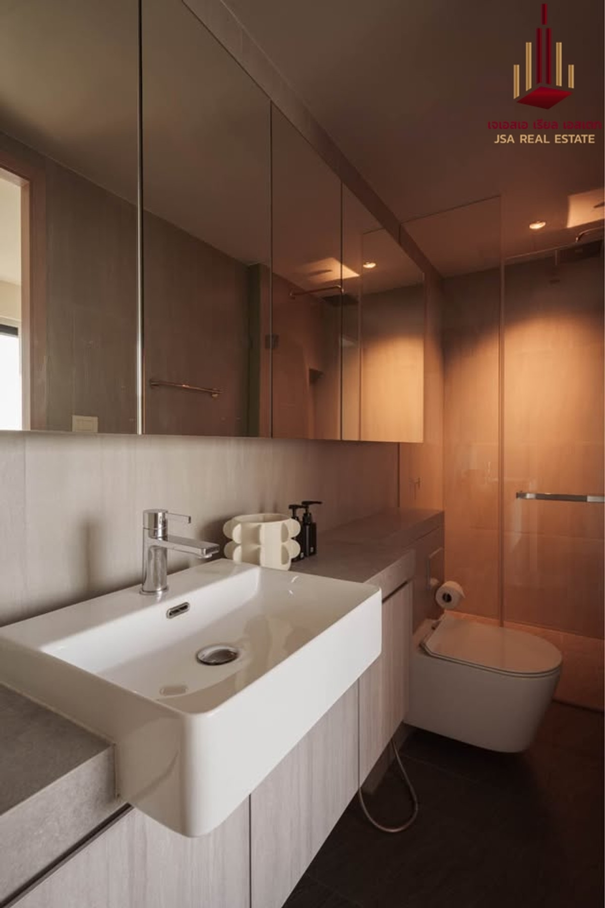 ให้เช่าคอนโดสีลม ศาลาแดง บางรัก : ✨ For Rent: The Lofts Silom  Condo ✨  💰 Only 140,000 THB/month