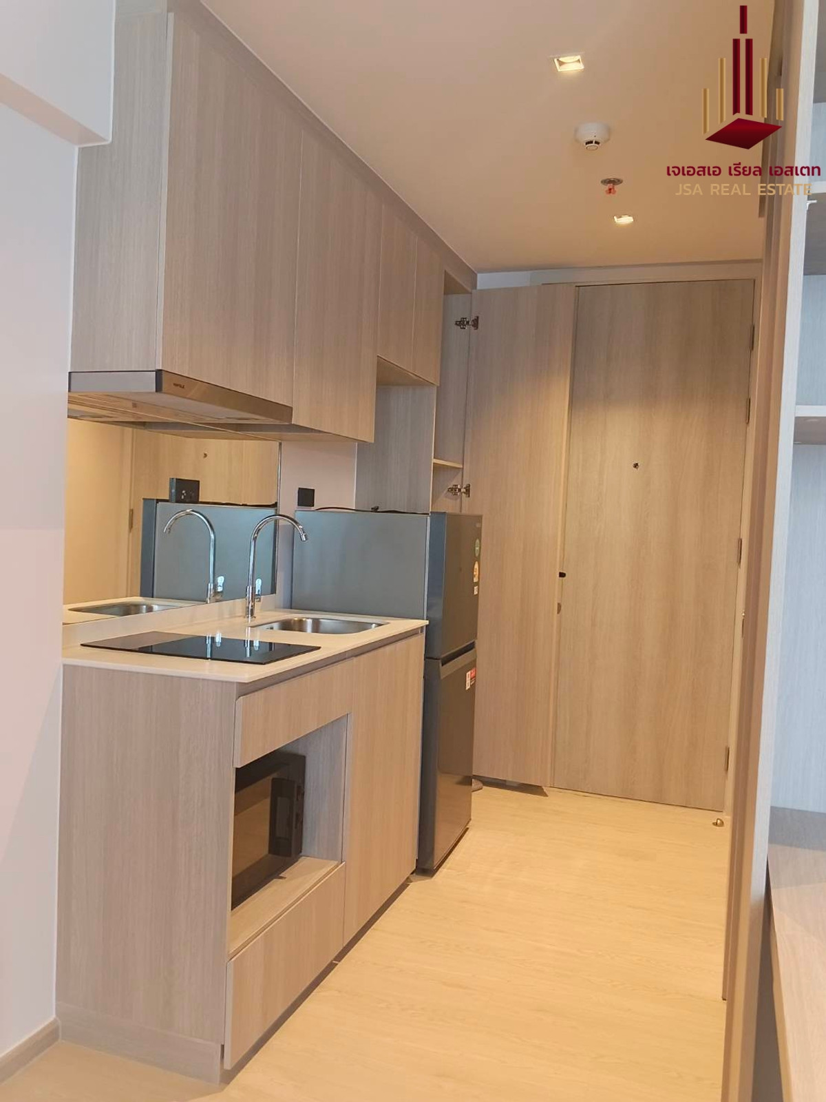 ให้เช่าคอนโดวงเวียนใหญ่ เจริญนคร : ✨ For Rent:   Reference Sathorn Wongwianyai  Condo ✨  💰 Only 16,000 THB/month