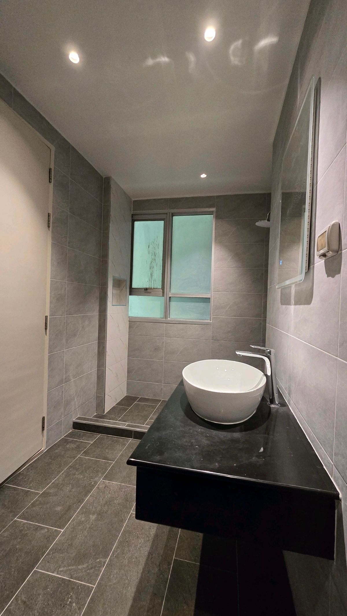 ขายคอนโดราชเทวี พญาไท : The Address Siam — คอนโดใจกลางเมือง วิวพารากอน-ตึกใบหยก ขนาด 80 ตร.ม. | ชั้น 22 ขนาด 2 ห้องนอน | 2 ห้องน้ำ