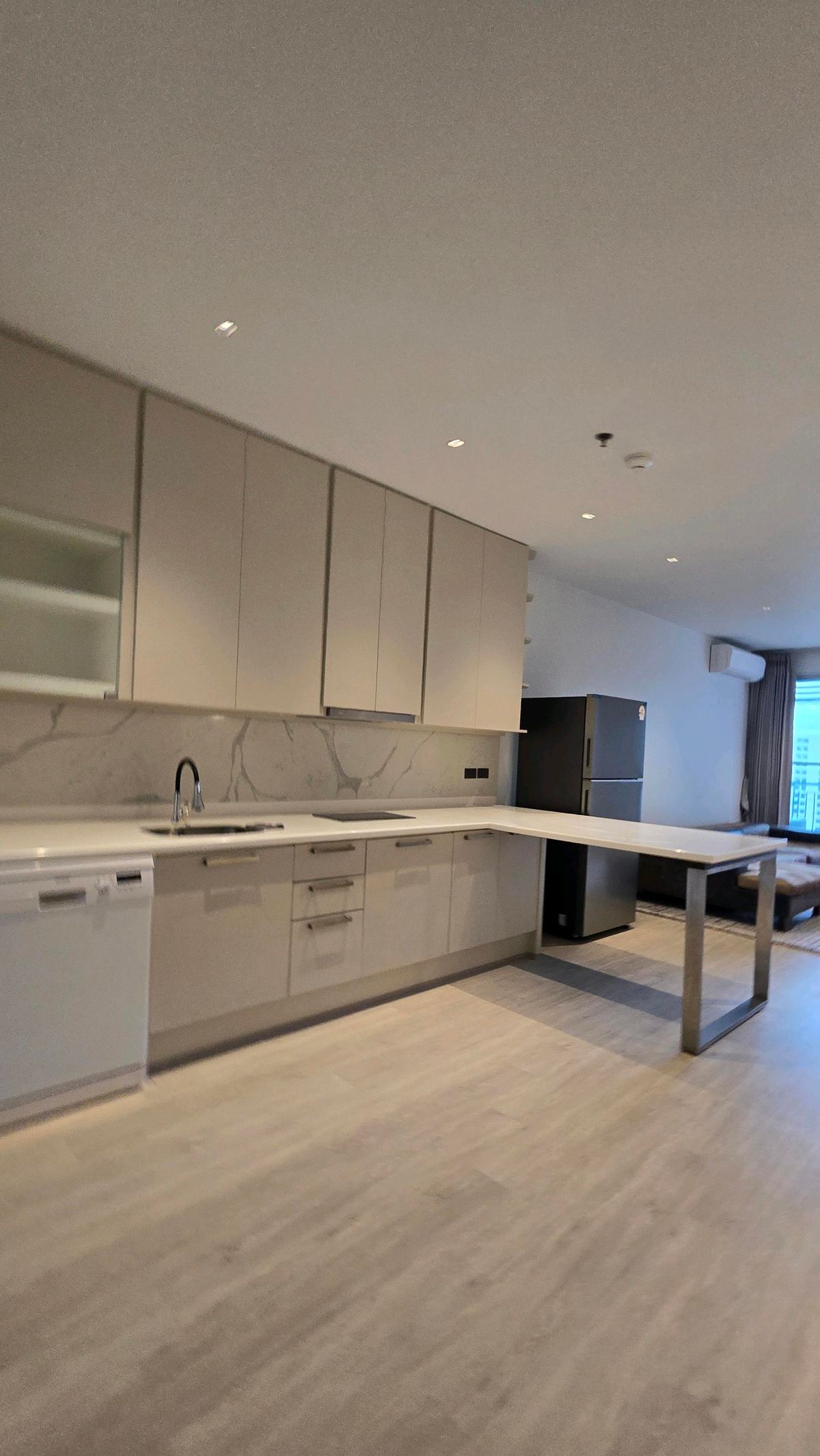 ขายคอนโดราชเทวี พญาไท : The Address Siam — คอนโดใจกลางเมือง วิวพารากอน-ตึกใบหยก ขนาด 80 ตร.ม. | ชั้น 22 ขนาด 2 ห้องนอน | 2 ห้องน้ำ