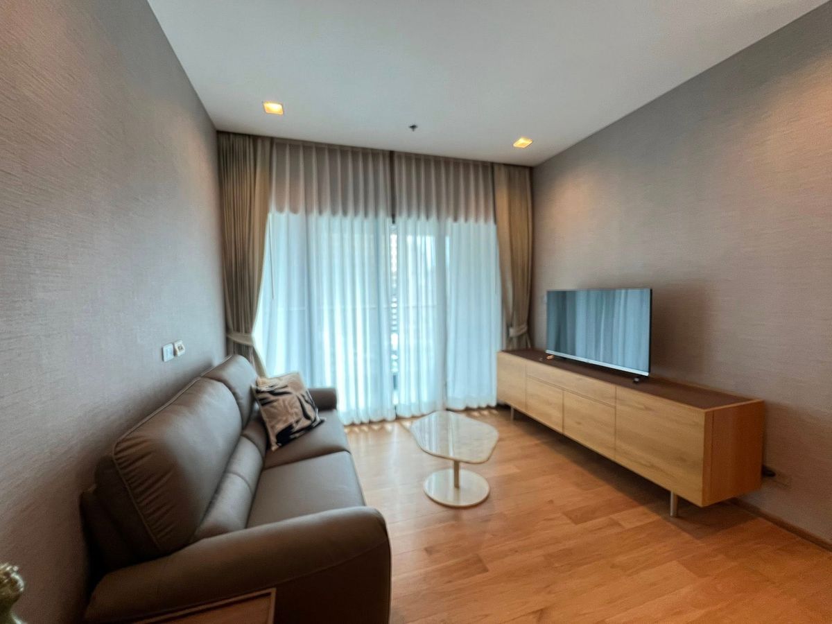 ให้เช่าคอนโดนานา : Recently I upgraded a 2 bedroom unit at Hyde 13 Sukhumvit