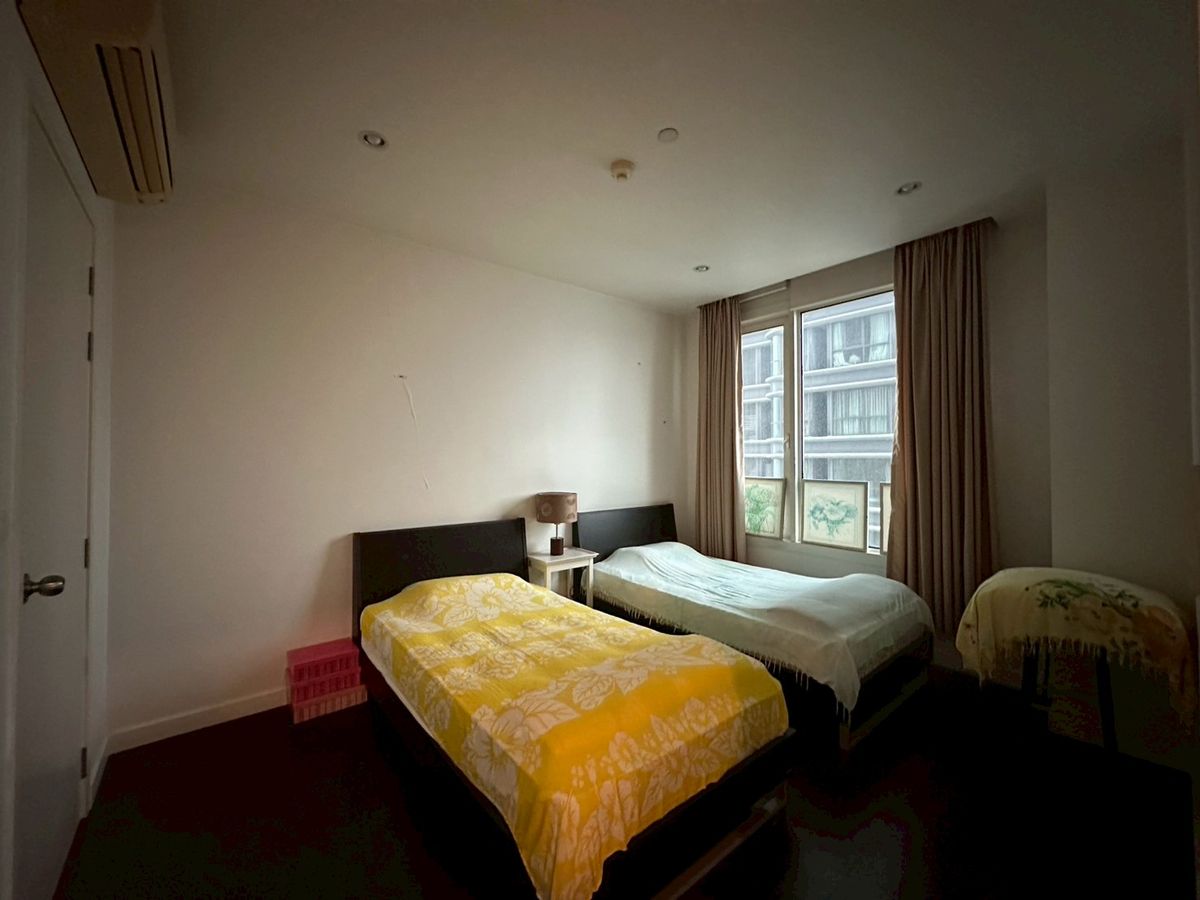 ขายคอนโดวิทยุ ชิดลม หลังสวน : For sale Manhattan Chidlom 120,xxx per sq.m! 2 bedroom fully furnished on high floor near Central Chidlom