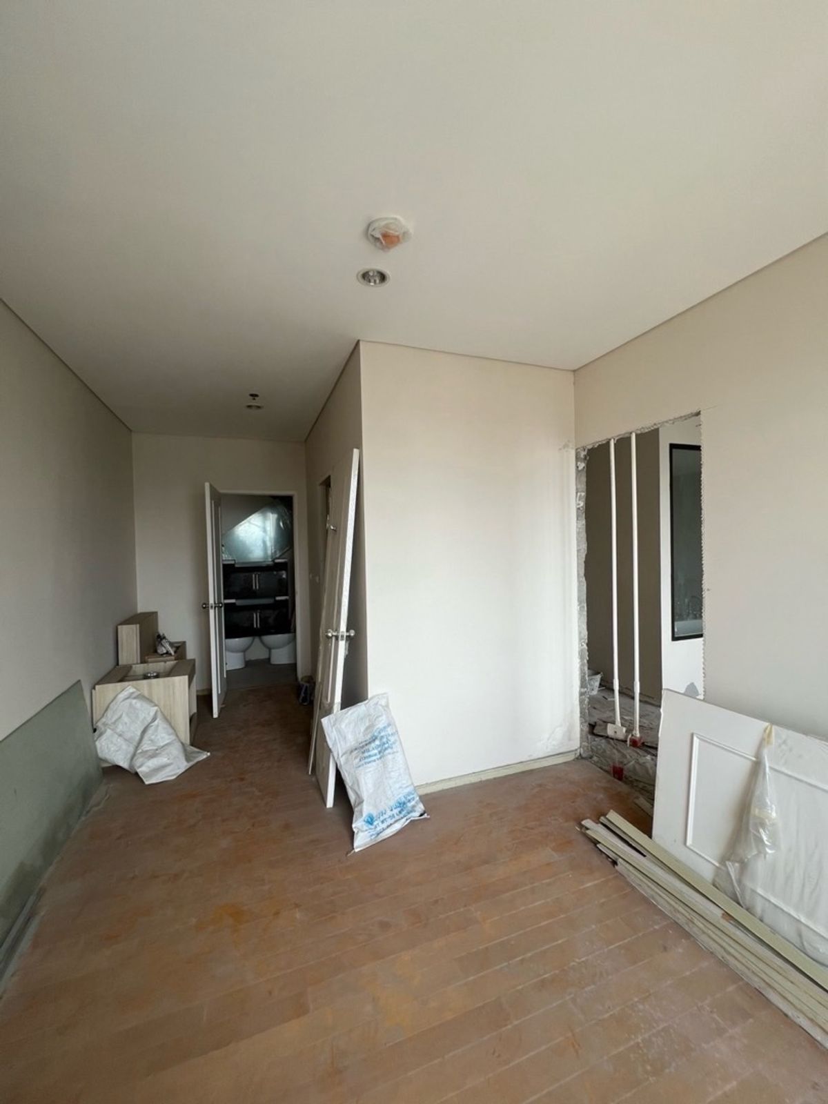 For SaleCondoRama9, Petchburi, RCA : Sell ​​Duplex Penthouse, Condo, Villa Asoke, 180 degrees, Pennsol, Asoke, 311 square meters, 3 car parks in the title deed, near SWU, MRT and headquarters.