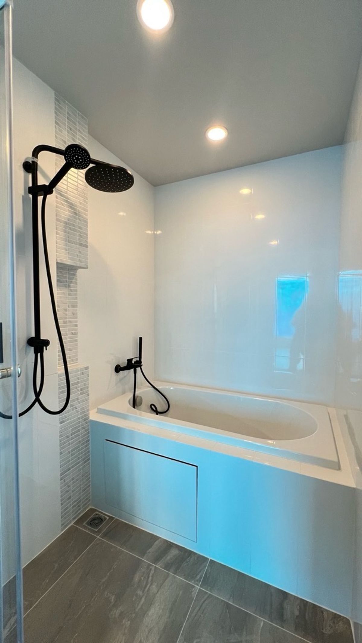 ขายดาวน์คอนโดสุขุมวิท อโศก ทองหล่อ : 9 MB ก็ซื้อ 2 ห้องนอน บนทองหล่อได้  บริการระดับ World Class จาก Ascott Culture Thonglor 250m BTS Thonglor  