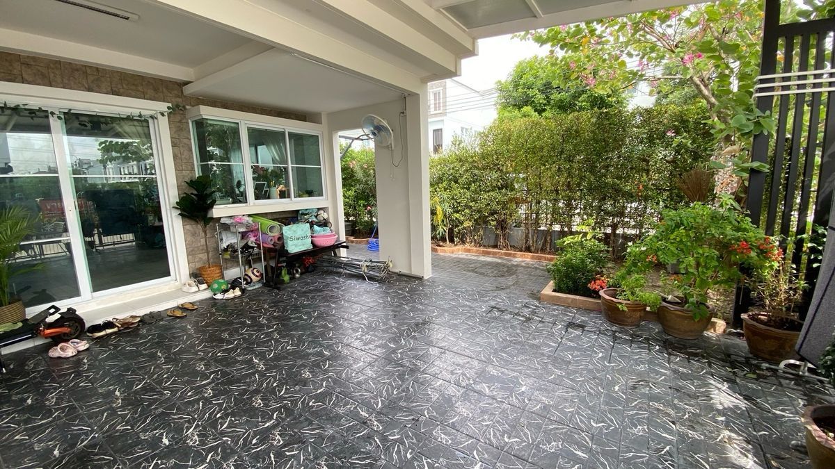 ให้เช่าทาวน์โฮมบางนา แบริ่ง ลาซาล : ทาวน์เฮ้าส์ให้เช่า 📍 Indy 2 Bangna-Ramkhamhaeng 2 📍 3 ห้องนอน 2 ห้องน้ำ เฟอร์นิเจอร์ และ เครื่องใช้ไฟฟ้าครบ 