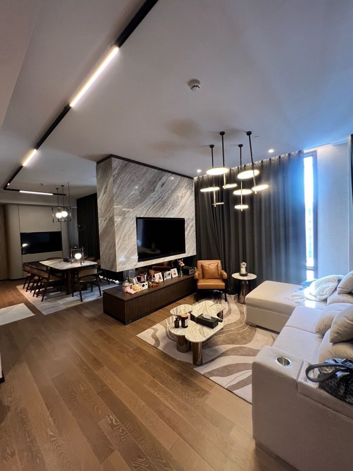 ขายคอนโดวิทยุ ชิดลม หลังสวน : ห้องสวยมาก🔥Muniq Langsuan 3bed 4 bath 133 Sq.m 68mb 🔥