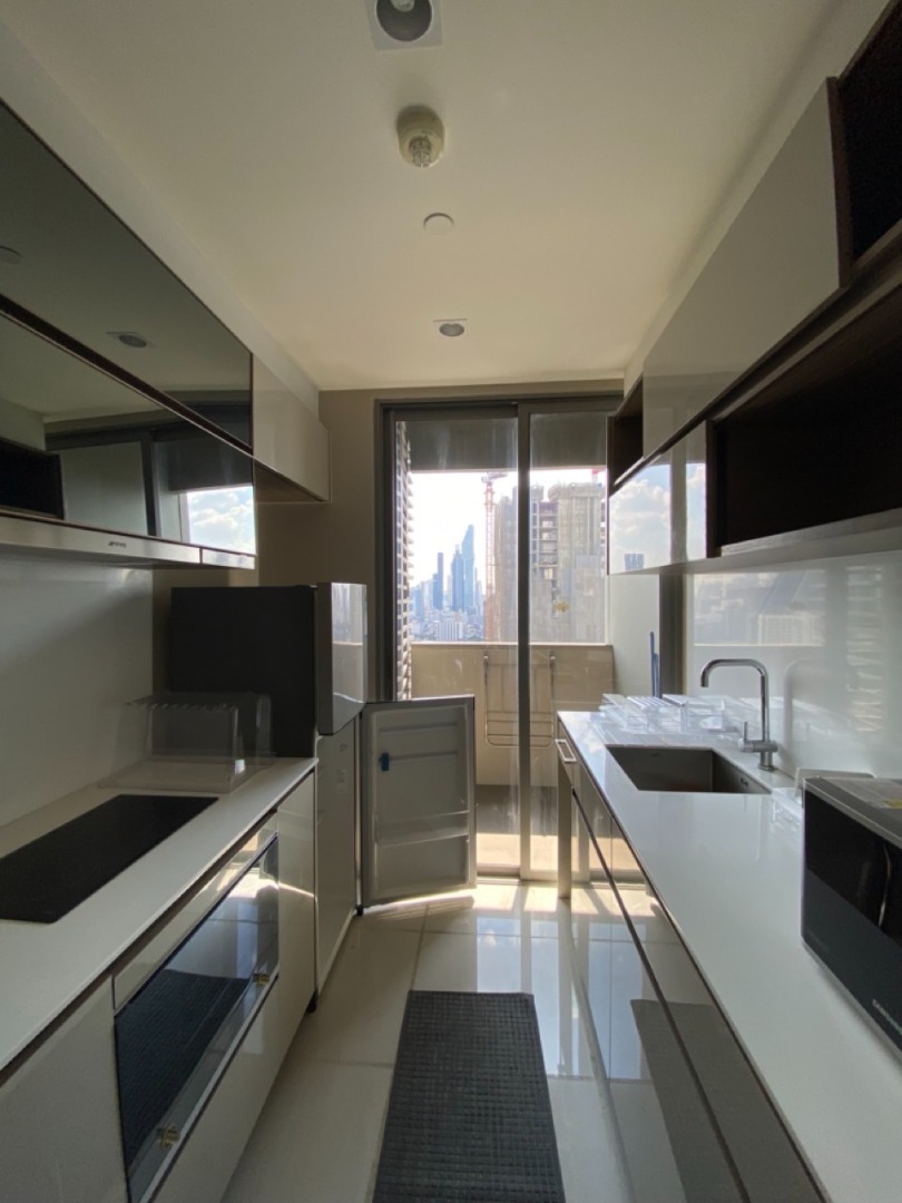 ขายคอนโดสยาม จุฬา สามย่าน : 🔥ขายด่วน🔥เดอะ รูม พระราม 4 เฟอร์นิเจอร์ครบพร้อมเข้าอยู่ ใกล้รถไฟฟ้า MRT หัวลำโพง