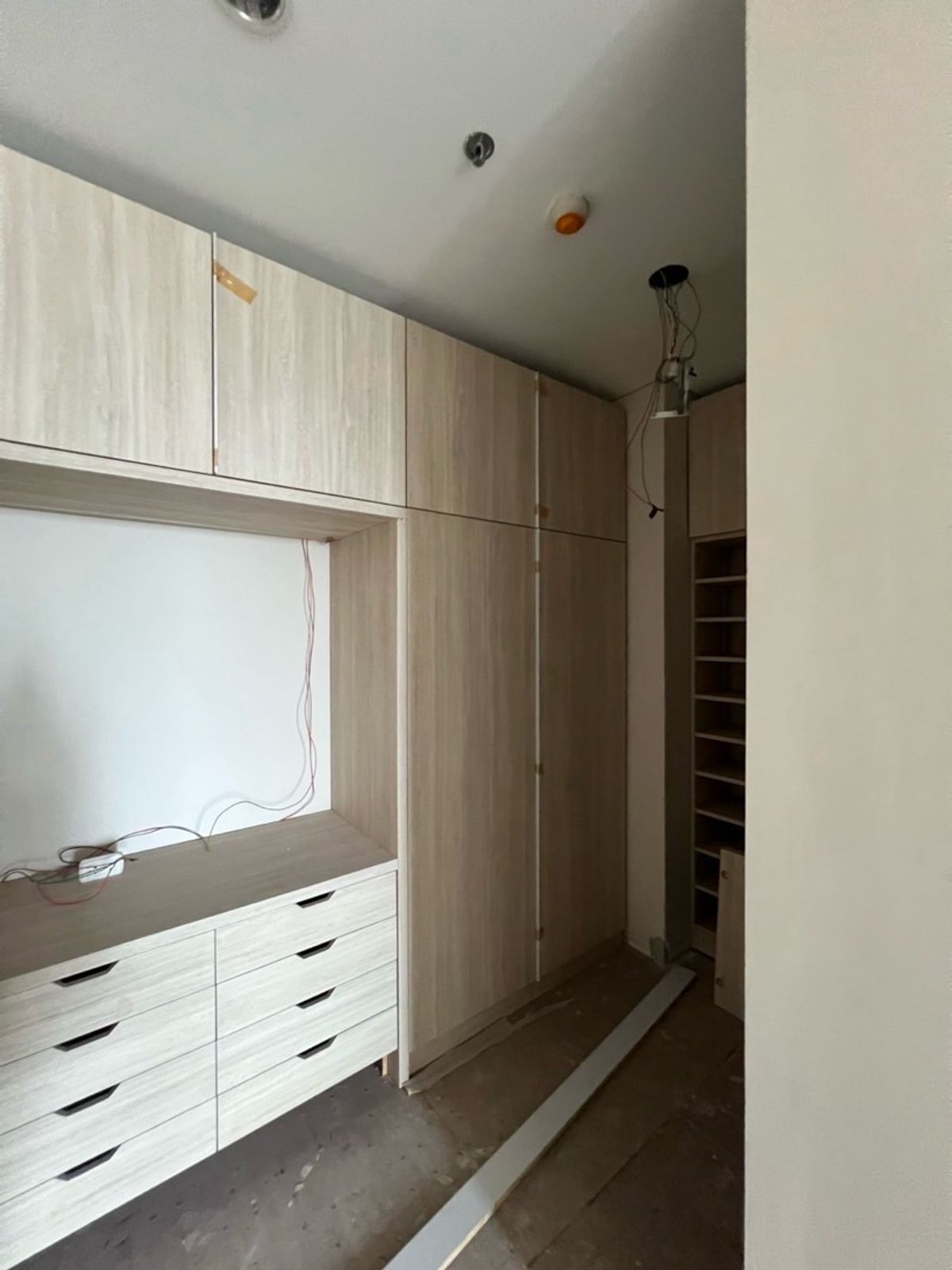 For SaleCondoRama9, Petchburi, RCA : Sell ​​Duplex Penthouse, Condo, Villa Asoke, 180 degrees, Pennsol, Asoke, 311 square meters, 3 car parks in the title deed, near SWU, MRT and headquarters.