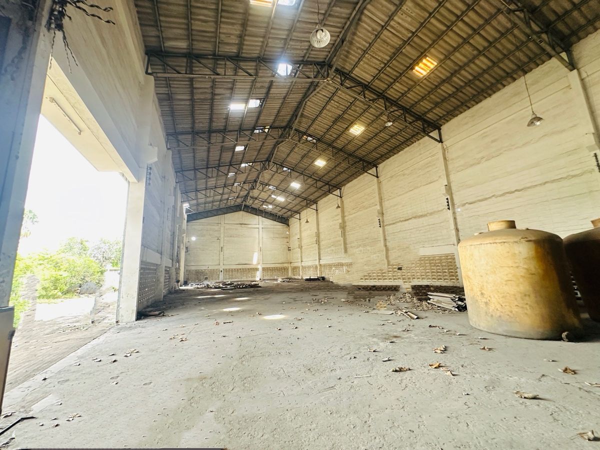 ขายโรงงานมหาชัย สมุทรสาคร : ขายโรงงาน 2 หลัง พร้อมสำนักงาน 3 ชั้น เนื้อที่ 2-3-82 ไร่ ซ.สุขาภิบาล 2 ถ.พุทธมณฑลสาย 4 ต.อ้อมน้อย อ.กระทุ่มแบน จ.สมุทรสาคร