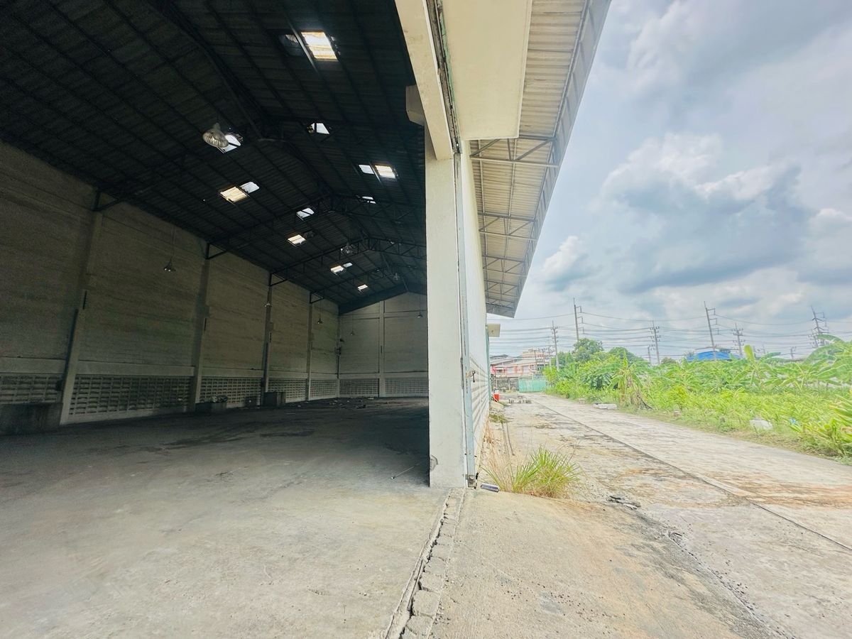 ขายโรงงานมหาชัย สมุทรสาคร : ขายโรงงาน 2 หลัง พร้อมสำนักงาน 3 ชั้น เนื้อที่ 2-3-82 ไร่ ซ.สุขาภิบาล 2 ถ.พุทธมณฑลสาย 4 ต.อ้อมน้อย อ.กระทุ่มแบน จ.สมุทรสาคร