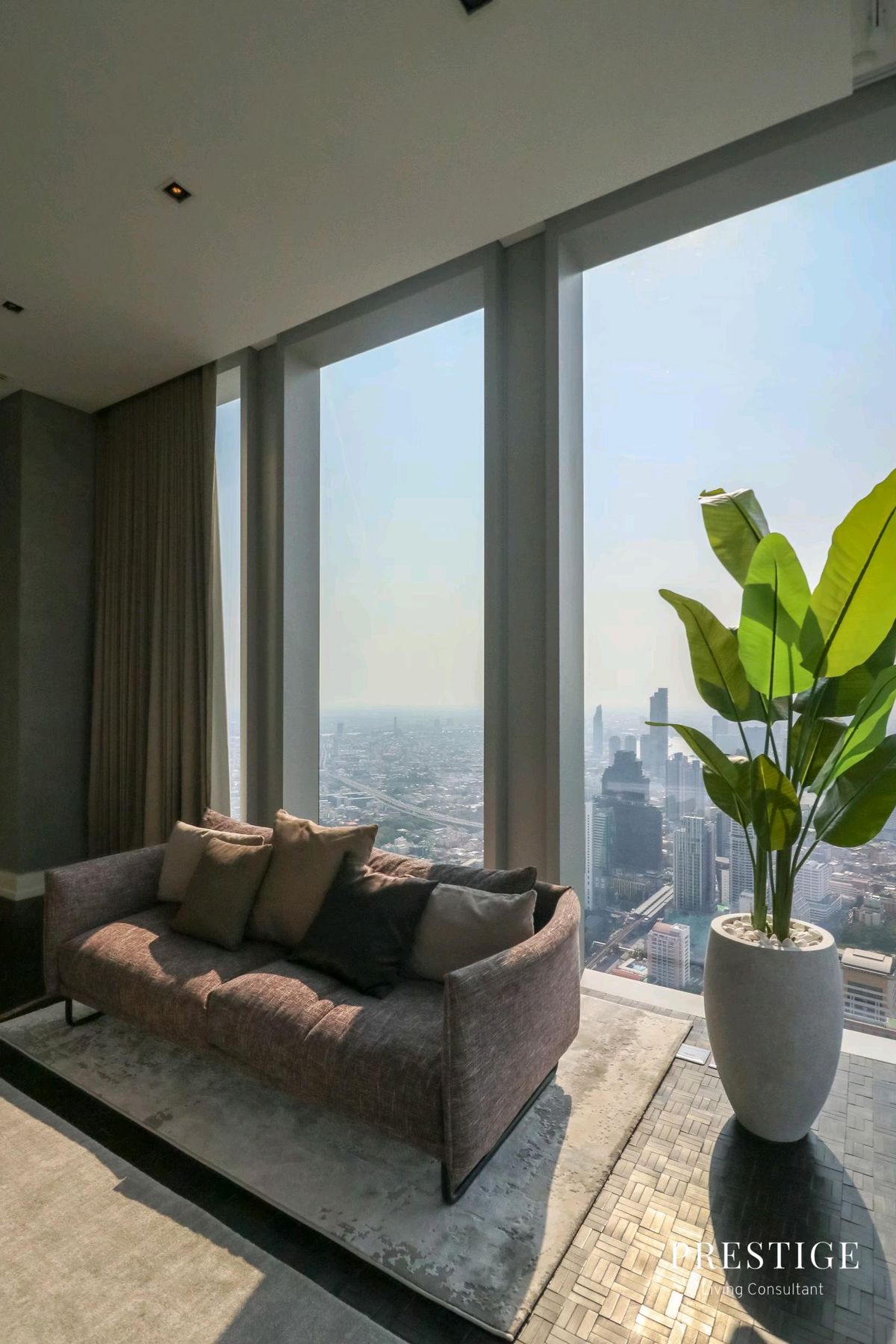 ขายคอนโดสาทร นราธิวาส : 📌For SALE ขาย | The Ritz Carlton Residences Bangkok ✨️ Sky Residences ✨️ - 3BR (353 sqm) 260,000,000 THB