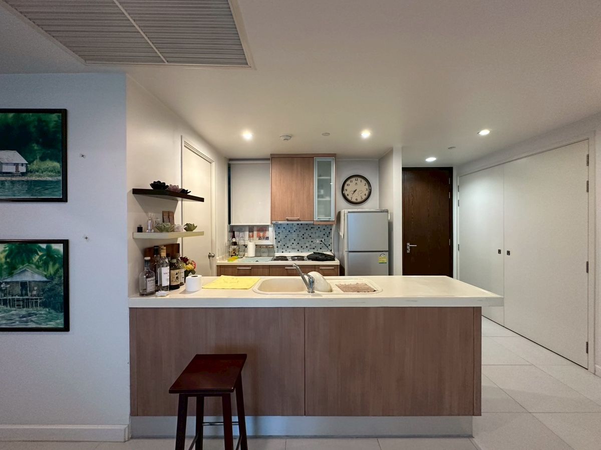 ขายคอนโดวิทยุ ชิดลม หลังสวน : For sale Manhattan Chidlom 120,xxx per sq.m! 2 bedroom fully furnished on high floor near Central Chidlom