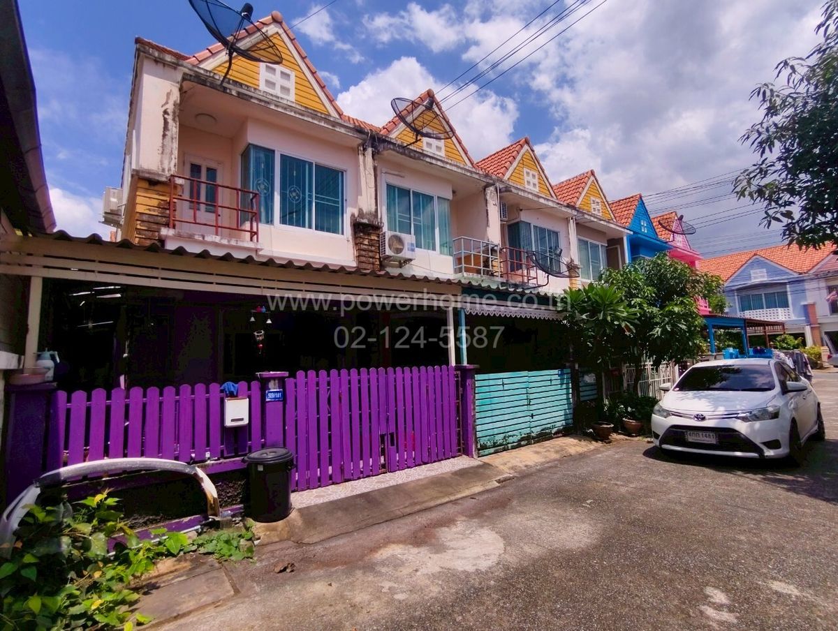 ขายทาวน์โฮมปทุมธานี รังสิต ธรรมศาสตร์ : หมู่บ้านอู่ทองเพลส 6 ซอย 12 ลำลูกกา ใกล้ตลาดเปียร์นนท์ ถนนลำลูกกา ต.คูคต อ.ลำลูกกา จ.ปทุมธานี