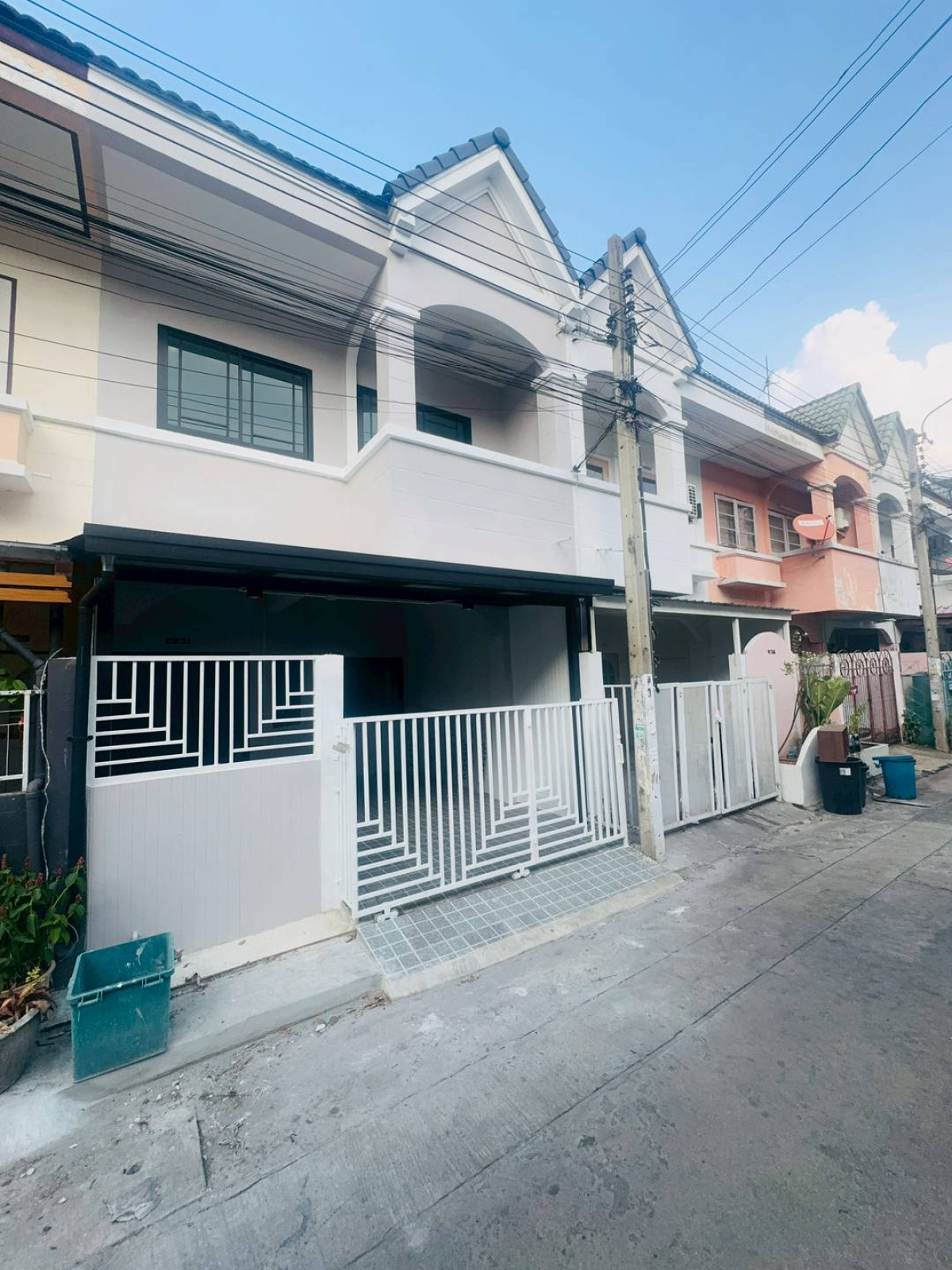For SaleHouseNonthaburi, Bang Yai, Bangbuathong : For Sale Townhouse/Townhome  , Buathong Thani Park , wide frontage , newly renovated , Bang Bua Thong , Bang Bua Thong , Nonthaburi , CX-143952