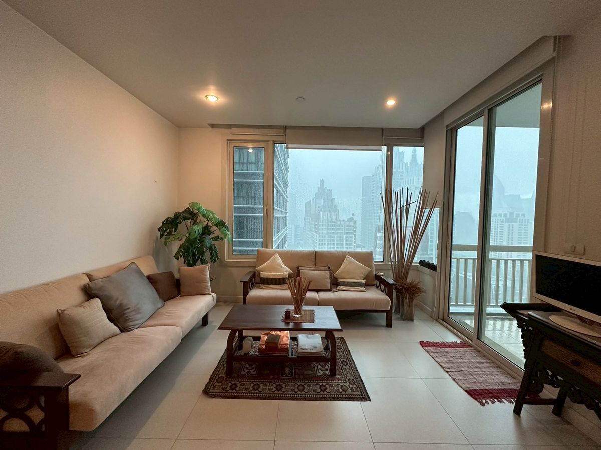ขายคอนโดวิทยุ ชิดลม หลังสวน : For sale Manhattan Chidlom 120,xxx per sq.m! 2 bedroom fully furnished on high floor near Central Chidlom
