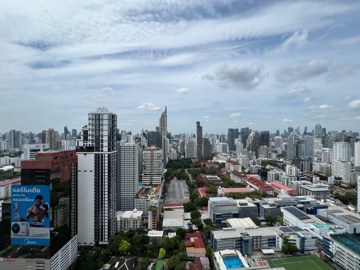 For SaleCondoRama9, Petchburi, RCA : Sell ​​Duplex Penthouse, Condo, Villa Asoke, 180 degrees, Pennsol, Asoke, 311 square meters, 3 car parks in the title deed, near SWU, MRT and headquarters.