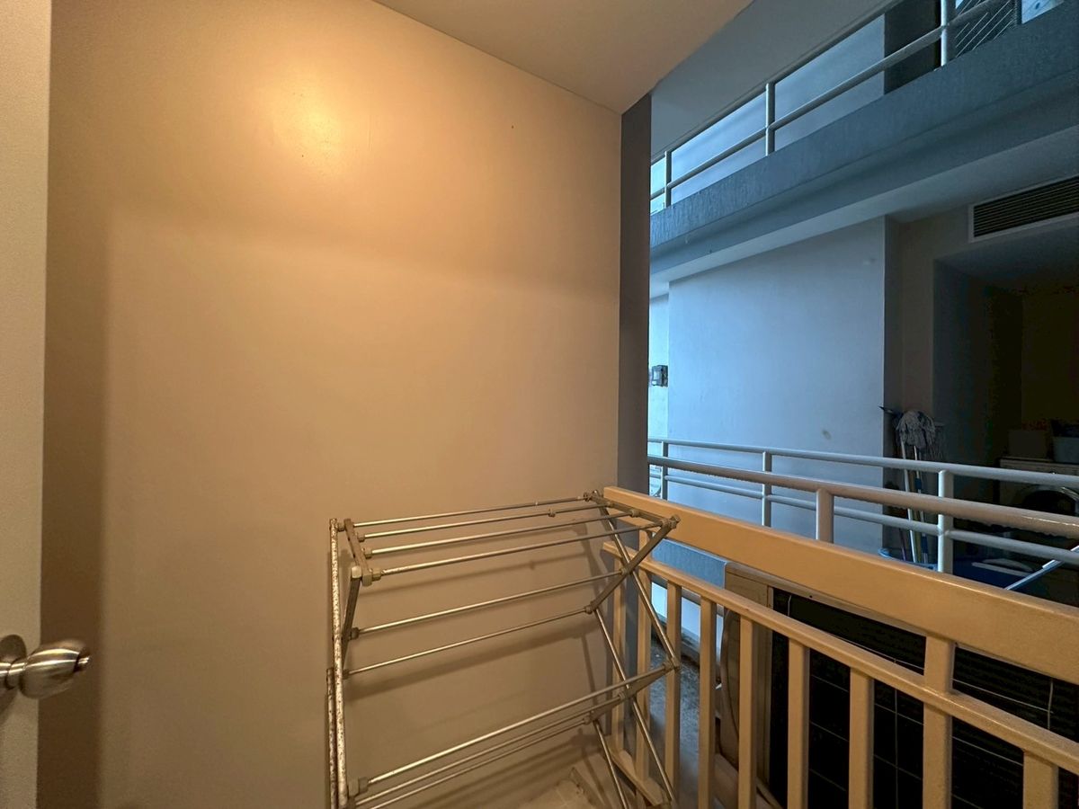 ขายคอนโดวิทยุ ชิดลม หลังสวน : For sale Manhattan Chidlom 120,xxx per sq.m! 2 bedroom fully furnished on high floor near Central Chidlom