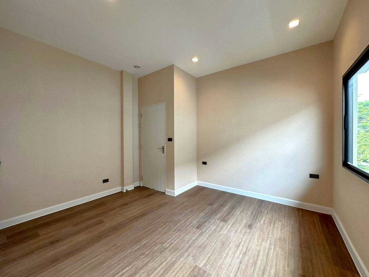 For SaleHouseBang kae, Phetkasem : Venue ID detached house for sale, Petchkasem 81, large detached house Modern style from SC Asset