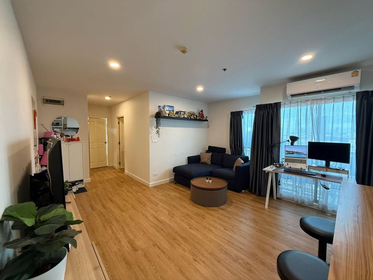 For SaleCondoWongwianyai, Charoennakor : ✨ For Sale: The Niche Taksin Condo ✨ 💰 ONLY The 4,350,000 THB