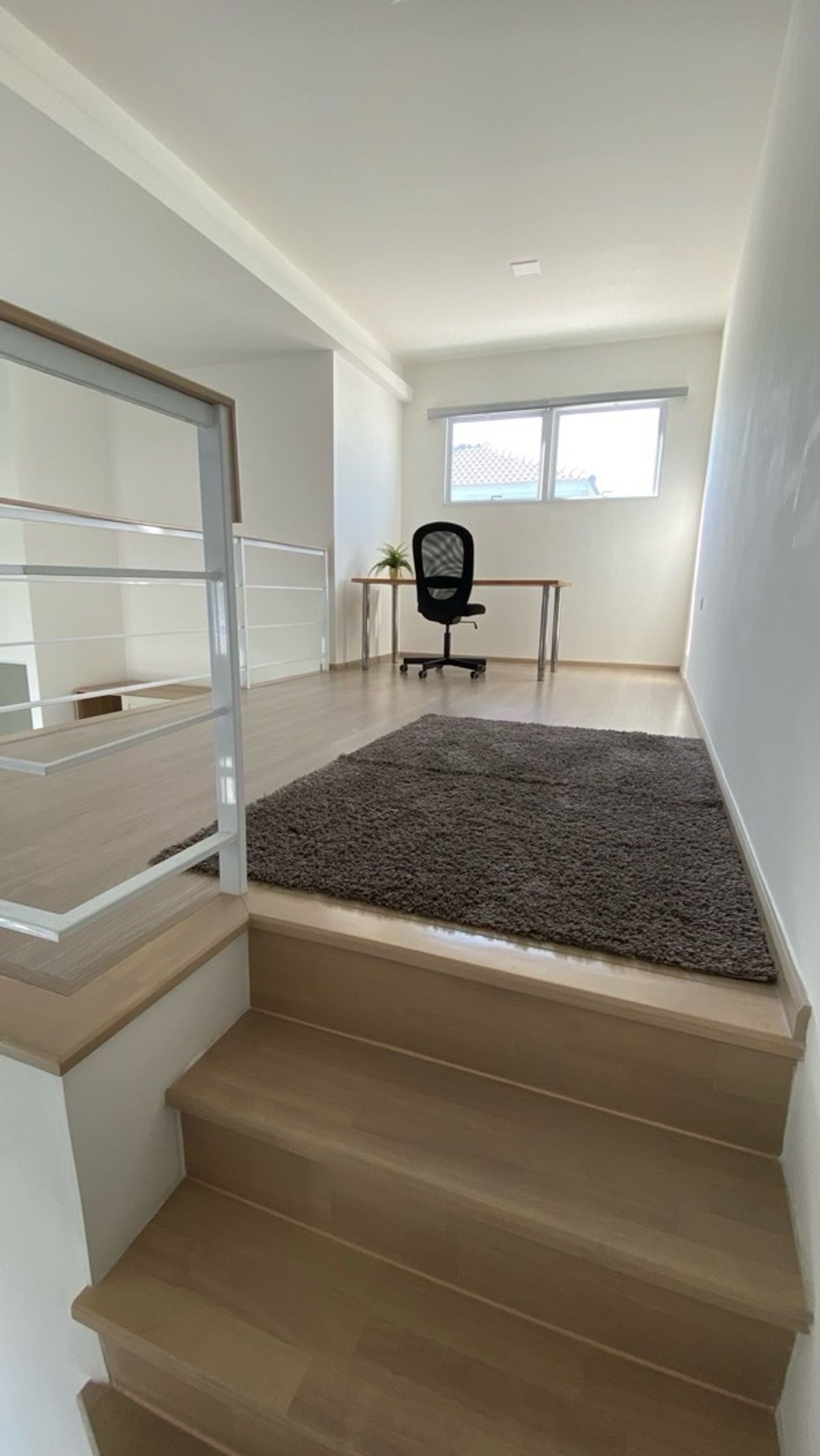 ให้เช่าทาวน์โฮมบางนา แบริ่ง ลาซาล : ทาวน์เฮ้าส์ให้เช่า 📍 Indy 2 Bangna-Ramkhamhaeng 2 📍 3 ห้องนอน 2 ห้องน้ำ เฟอร์นิเจอร์ และ เครื่องใช้ไฟฟ้าครบ 