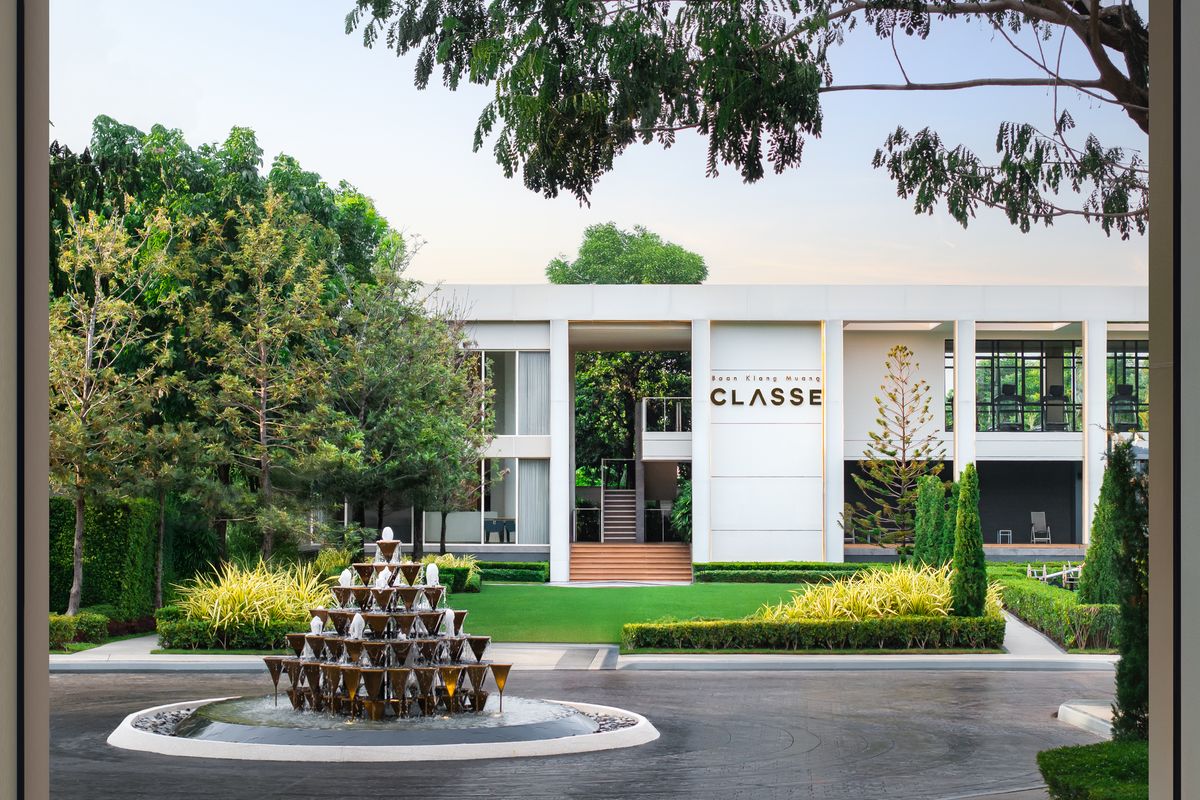 ขายอ่อนนุช อุดมสุข : (SALE) Baan Klang Muang Classe สุขุมวิท 77 🏡 ทาวน์โฮม 3 ชั้น ขนาด 190 ตร.ม. 24.4 ตร.ว. 2 ห้องนอน 3 ห้องน้ำ 2 ที่จอด เริ่ม 13.9 MB 📞 นัดเข้าชมโครงการ 065-2614622 แทมมี่