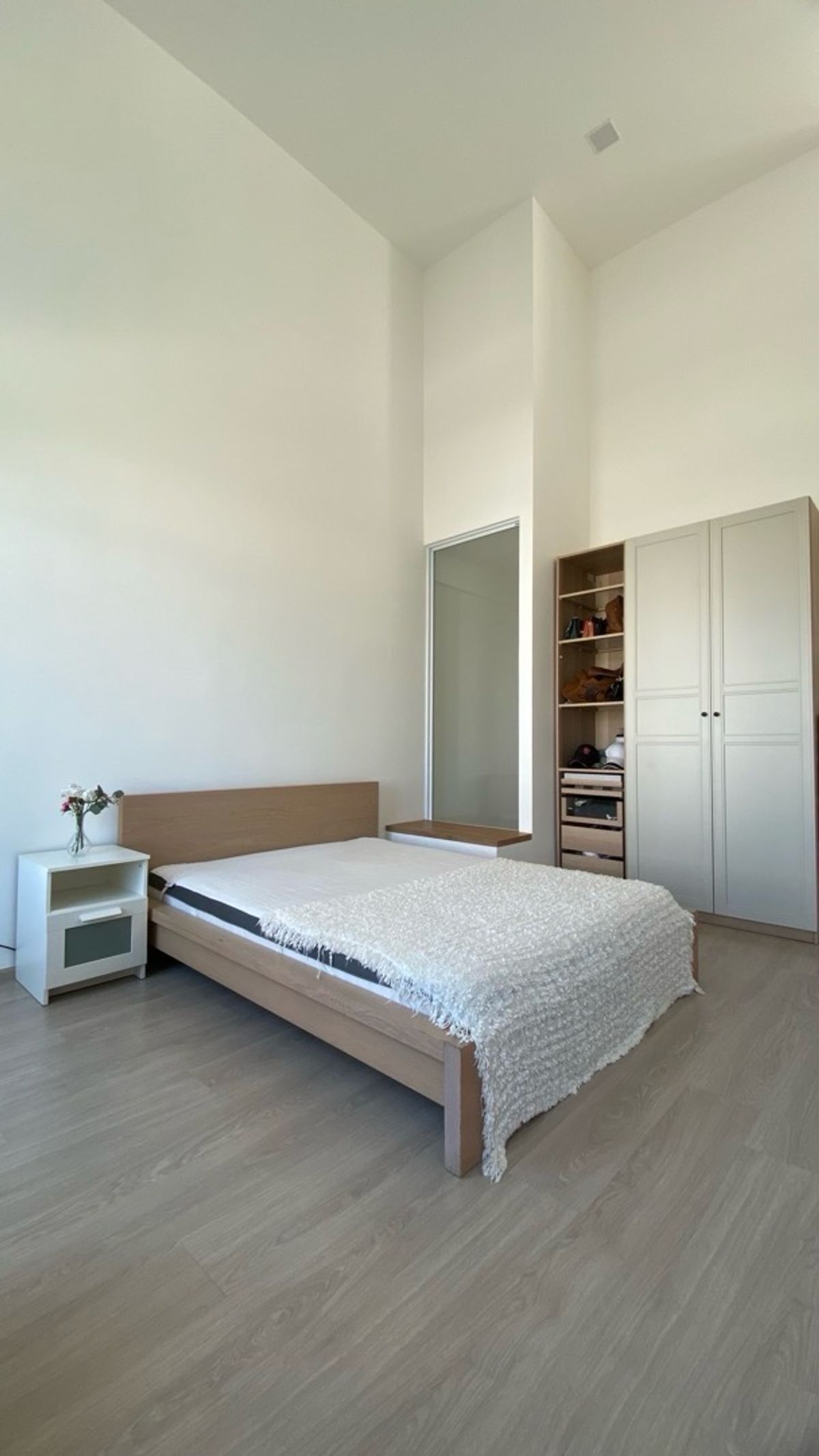 ให้เช่าทาวน์โฮมบางนา แบริ่ง ลาซาล : ทาวน์เฮ้าส์ให้เช่า 📍 Indy 2 Bangna-Ramkhamhaeng 2 📍 3 ห้องนอน 2 ห้องน้ำ เฟอร์นิเจอร์ และ เครื่องใช้ไฟฟ้าครบ 