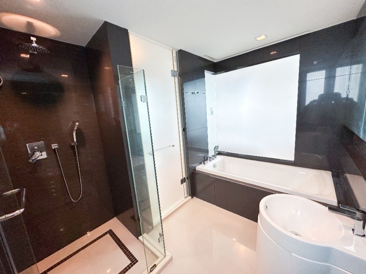 For SaleCondoSapankwai,Jatujak : ✨ For Sale: Rhythm PHAN-ARI CONDO