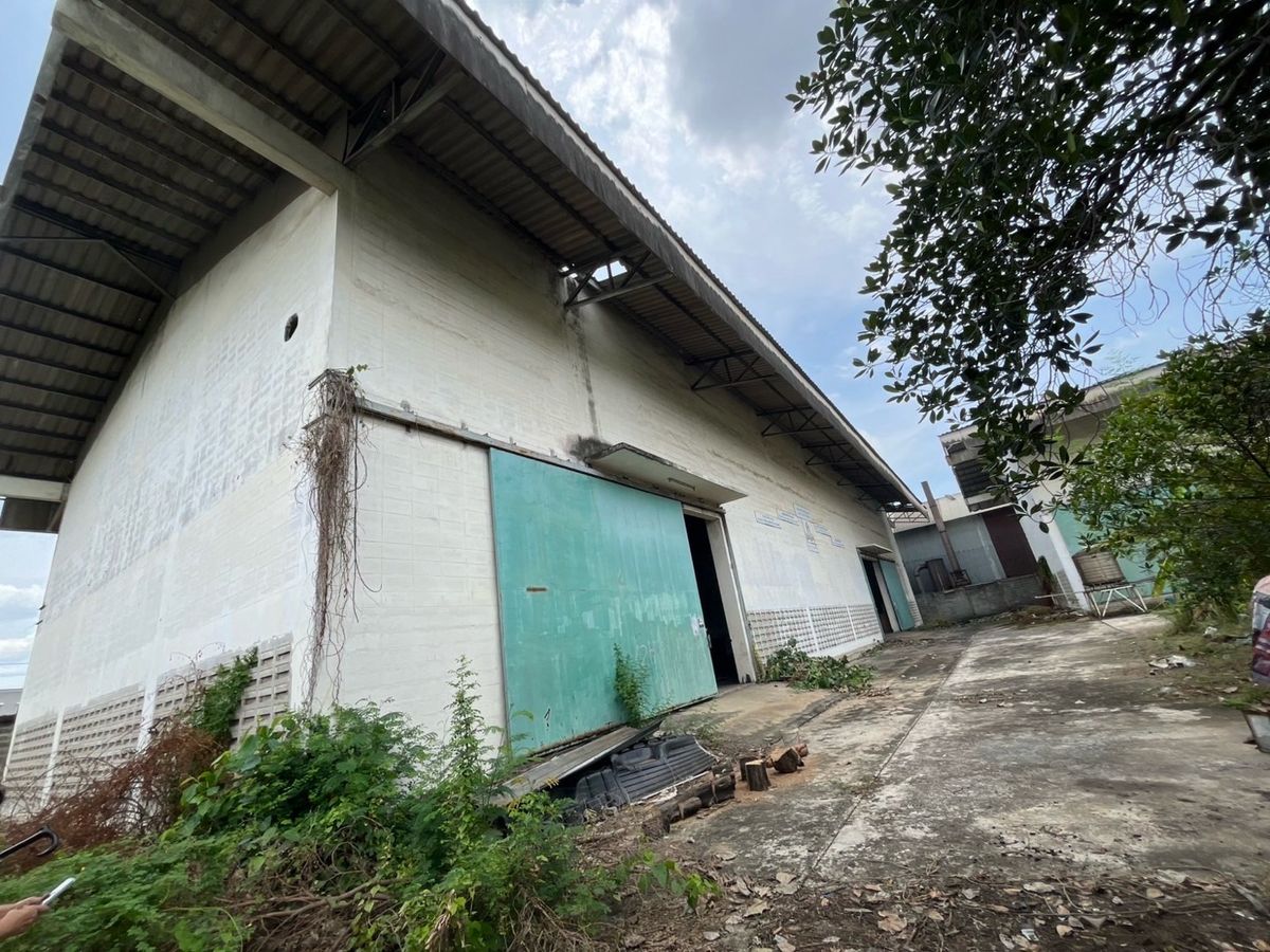 ขายโรงงานมหาชัย สมุทรสาคร : ขายโรงงาน 2 หลัง พร้อมสำนักงาน 3 ชั้น เนื้อที่ 2-3-82 ไร่ ซ.สุขาภิบาล 2 ถ.พุทธมณฑลสาย 4 ต.อ้อมน้อย อ.กระทุ่มแบน จ.สมุทรสาคร