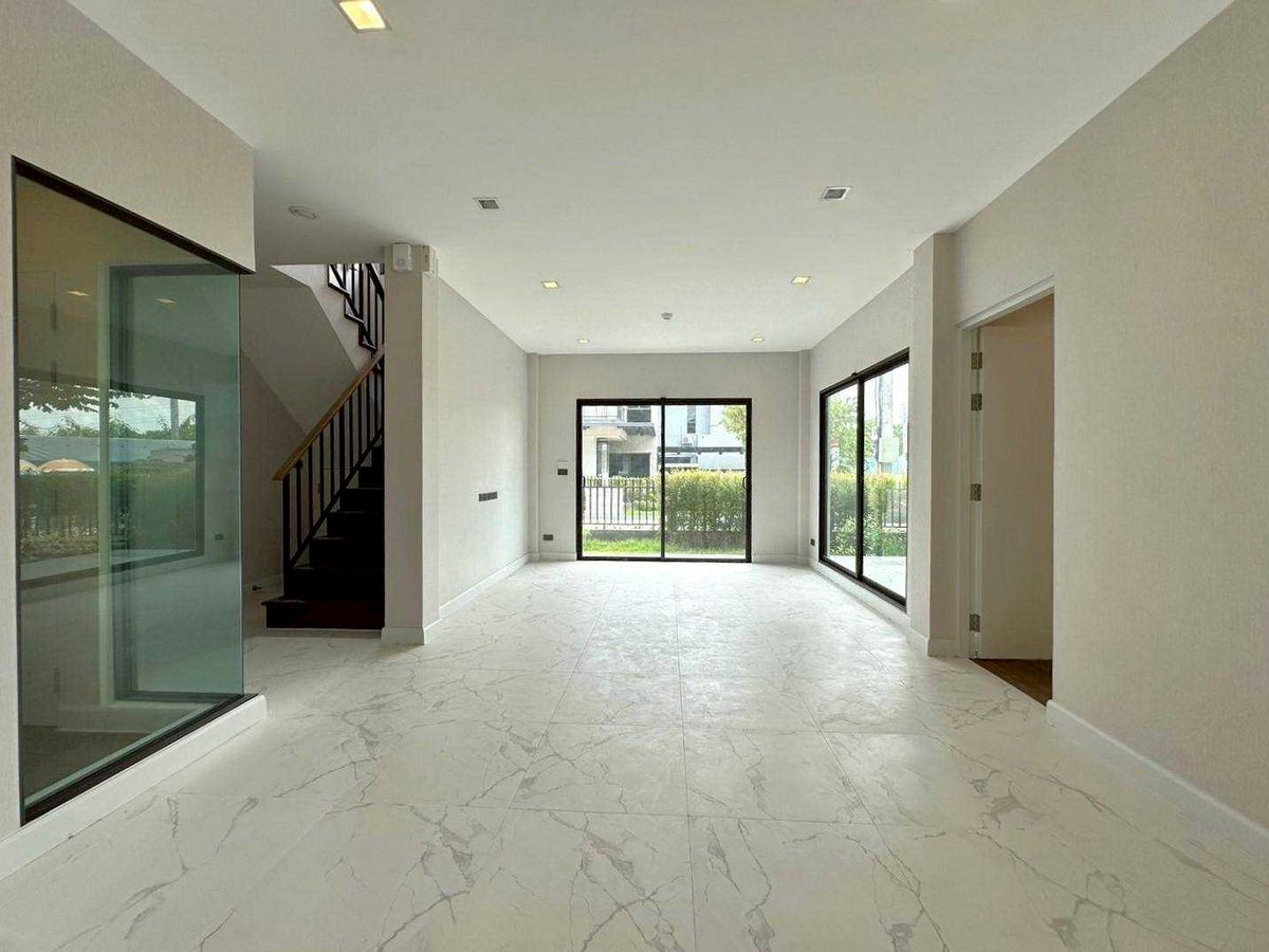 For SaleHouseBang kae, Phetkasem : Venue ID detached house for sale, Petchkasem 81, large detached house Modern style from SC Asset