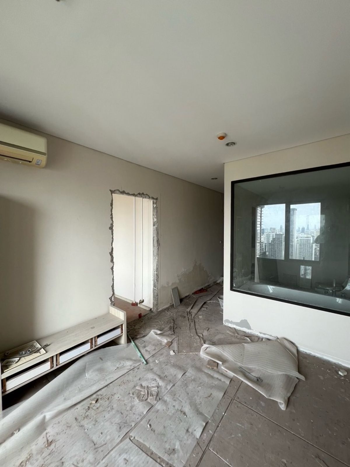 For SaleCondoRama9, Petchburi, RCA : Sell ​​Duplex Penthouse, Condo, Villa Asoke, 180 degrees, Pennsol, Asoke, 311 square meters, 3 car parks in the title deed, near SWU, MRT and headquarters.