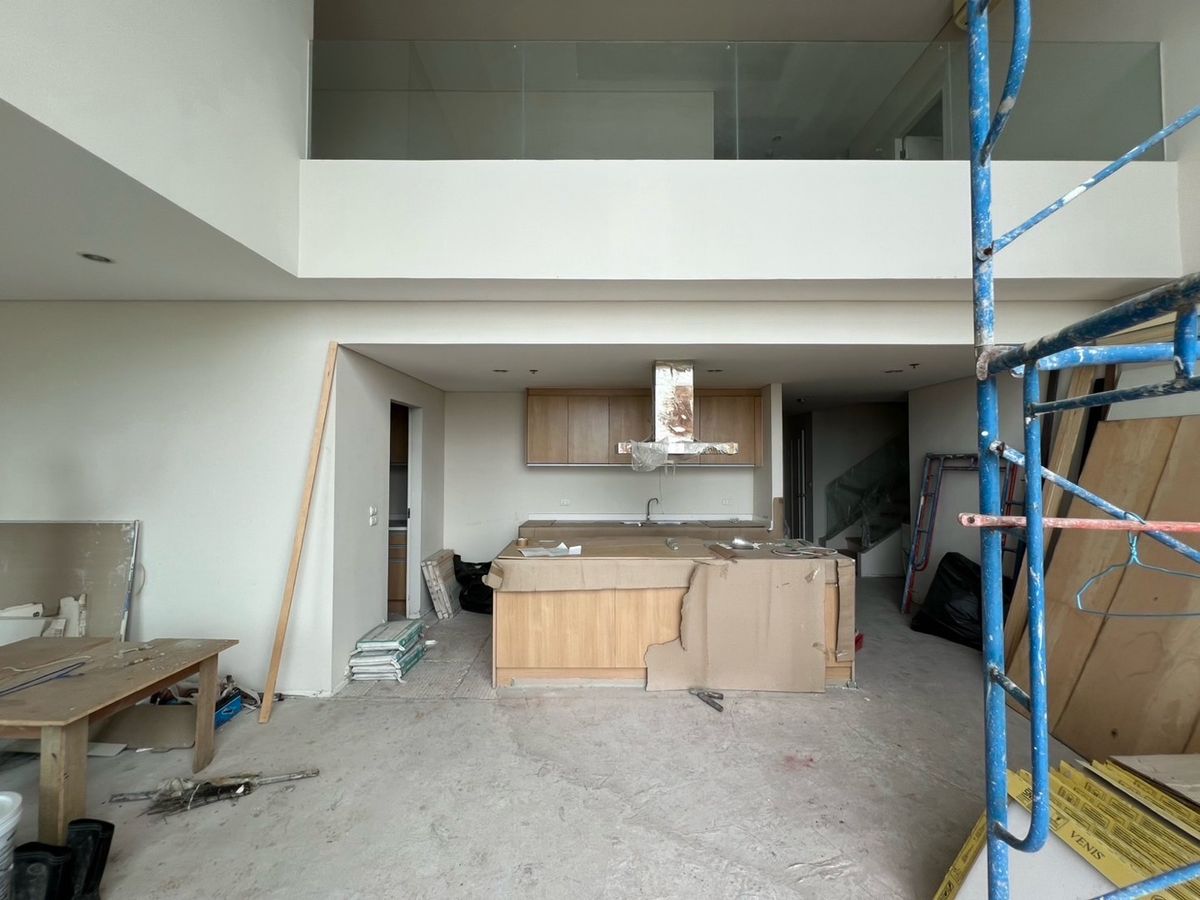 For SaleCondoRama9, Petchburi, RCA : Sell ​​Duplex Penthouse, Condo, Villa Asoke, 180 degrees, Pennsol, Asoke, 311 square meters, 3 car parks in the title deed, near SWU, MRT and headquarters.