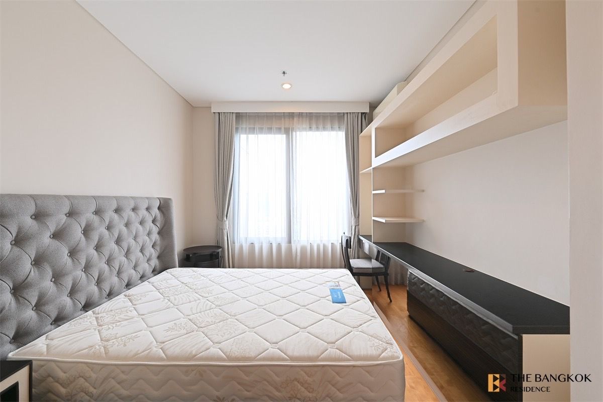 ให้เช่าคอนโดพระราม 9 เพชรบุรีตัดใหม่ RCA : ✨ Duplex Luxury Condo – Villa Asoke | Same Floor as Facilities | 2BR 103sqm By Fah