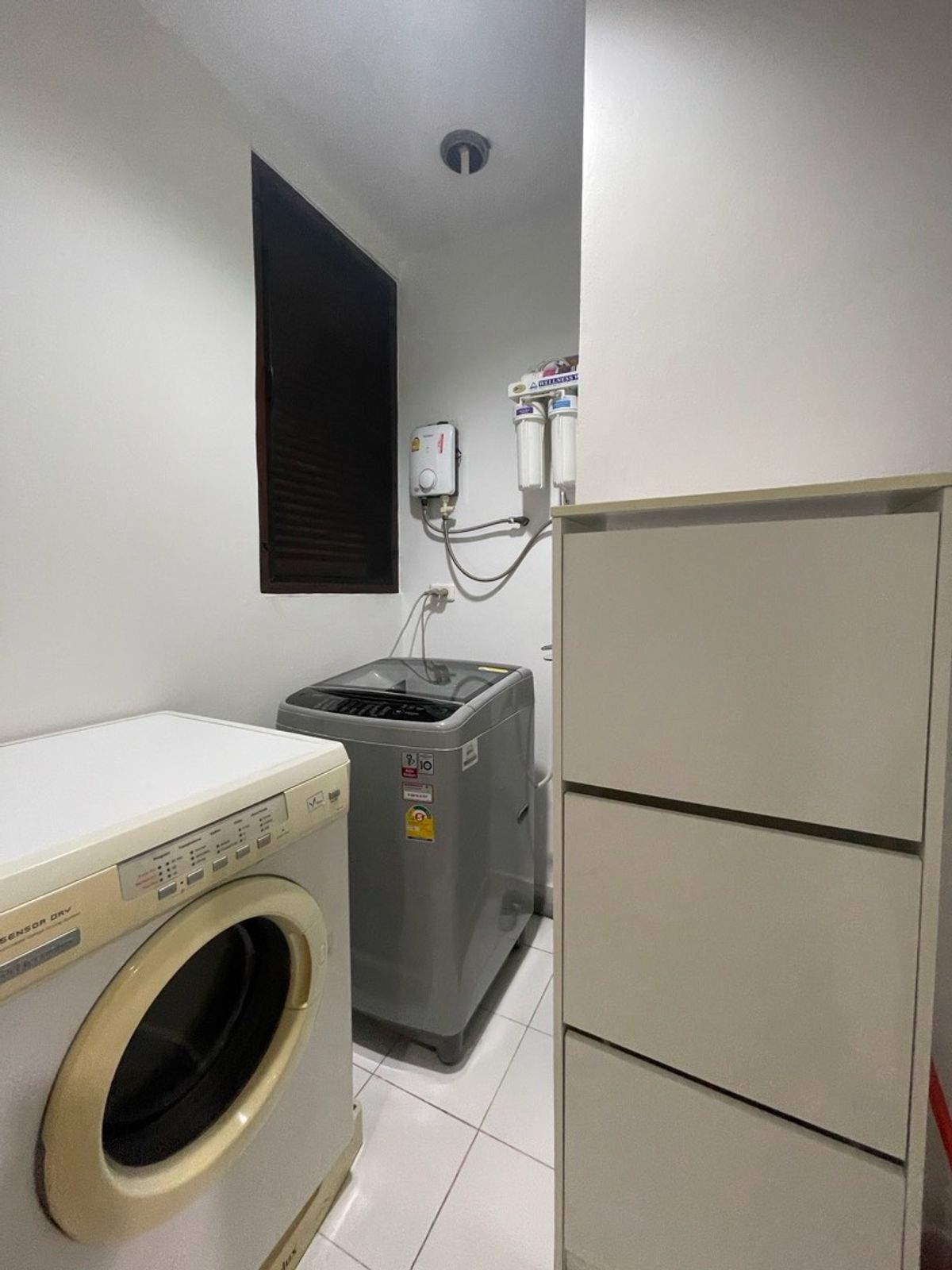 For RentCondoRatchadapisek, Huaikwang, Suttisan : 🔥For Rent Now🔥 Amanta Ratchada, spacious 2-bedroom unit with unobstructed view, fully furnished and ready to move in. Located next to MRT Cultural Centre station.