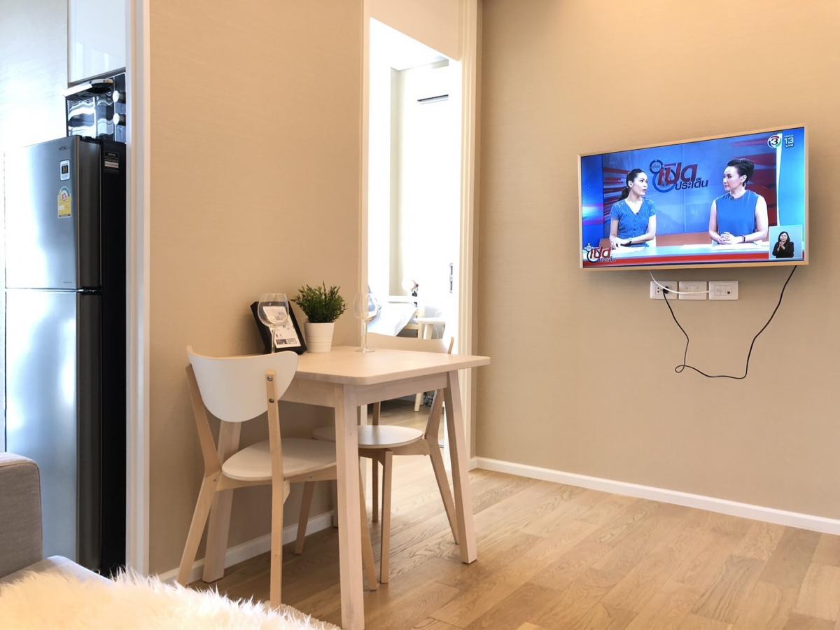 For RentCondoLadprao, Central Ladprao : Condo for rent in the heart of Lat Phrao Intersection, The Saint Residences, 1 bedroom, 17,000฿, near BTS/MRT! Complete with swimming pool and fitness center, convenient life anytime, anywhere!