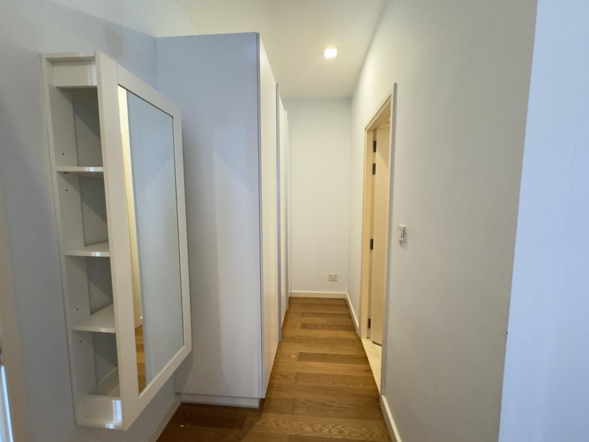 For RentCondoRatchathewi,Phayathai : New condo in the heart of Ratchadaphisek, 1 bedroom, only 20,000 baht/month! Convenient transportation, next to BTS Ratchathewi with complete amenities!