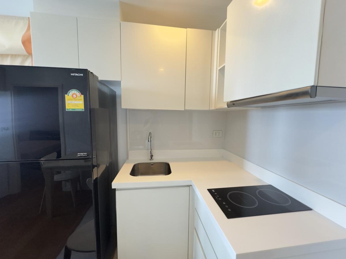 For RentCondoRatchathewi,Phayathai : New condo in the heart of Ratchadaphisek, 1 bedroom, only 20,000 baht/month! Convenient transportation, next to BTS Ratchathewi with complete amenities!