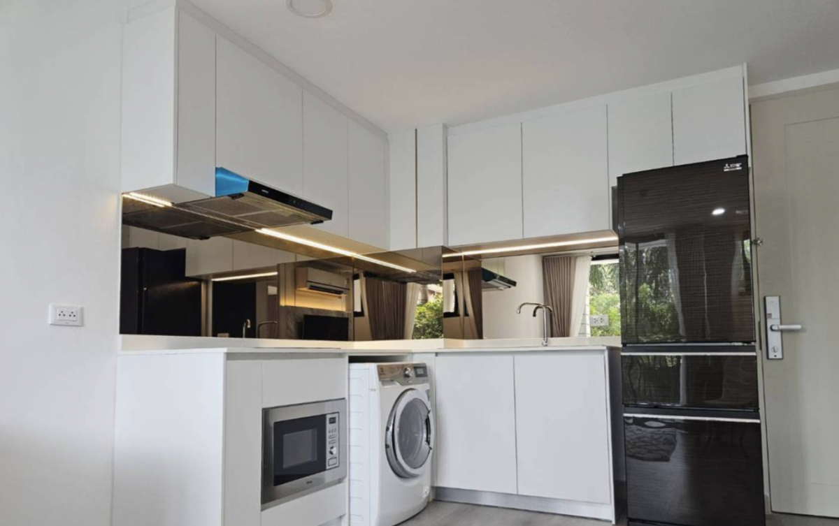 ขายคอนโดอ่อนนุช อุดมสุข : 28/02/2026, รวมค่าโอนขายคอนโด D65 เอกมัย 1 ห้องนอน 46.97 ตร.ม. ใกล้ BTS เริ่ม 3.85 ลบ. พร้อมสระว่ายน้ำ ฟิตเนส รักษาความปลอดภัย 24 ชม. ห้ามพลาด!