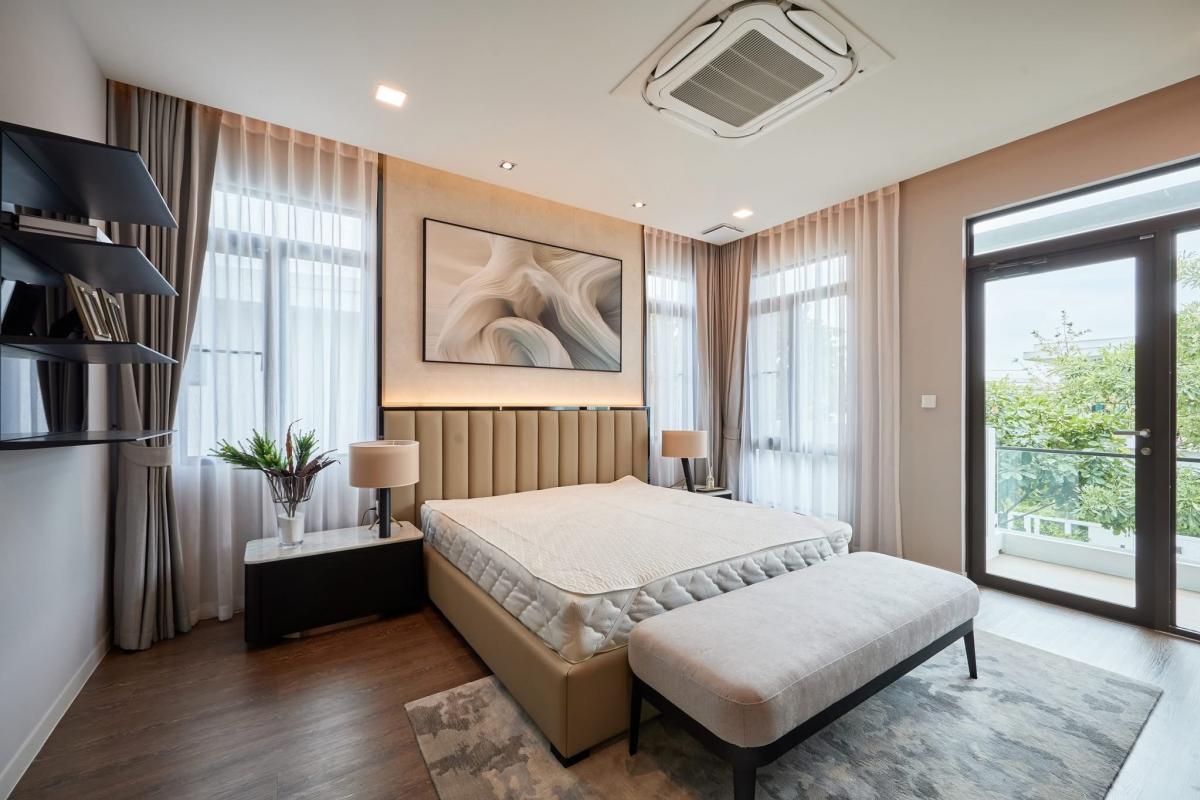 ให้เช่าบ้านสมุทรปราการ สำโรง : 28/02/2026, บ้านหรู 4นอน 5น้ำ มั่นธนา บางนา 240ตรม ใกล้สนามบิน เช่า145,000 ขายเพียง 22.9 ล้าน ตำแหน่งทอง!