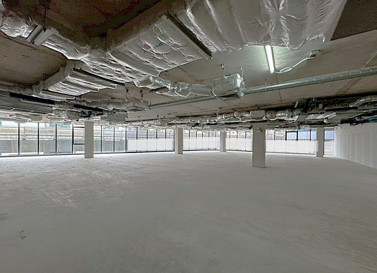 ให้เช่าร้านค้า/ตลาดนัดสุขุมวิท อโศก ทองหล่อ : พื้นที่ให้เช่าริมถนนสุขุมวิท เหมาะทำธุรกิจทุกประเภท เช่น ร้านอาหาร สปา บาร์ ฯลฯ ** NO CO-AGENT ** 