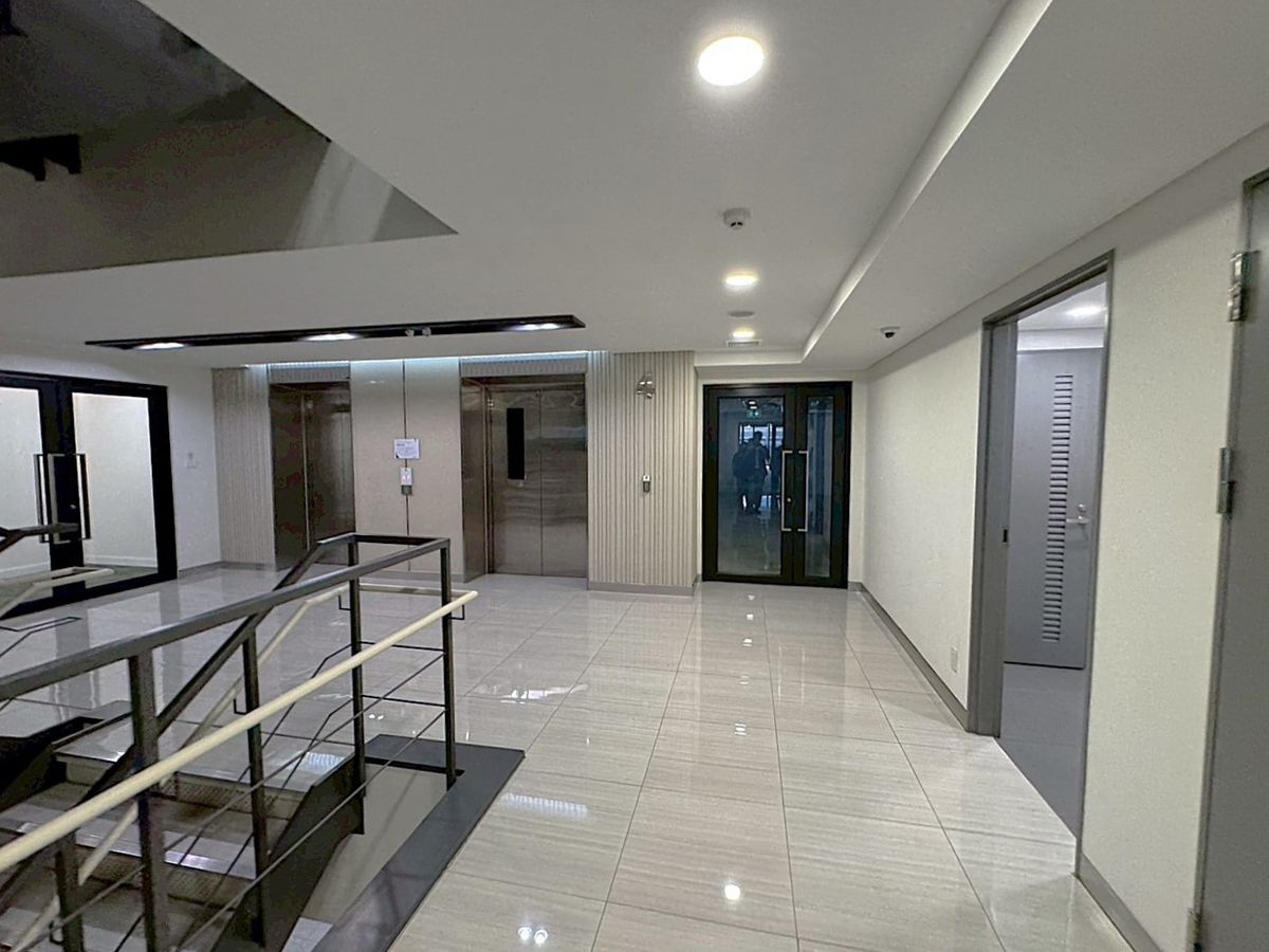 ให้เช่าร้านค้า/ตลาดนัดสุขุมวิท อโศก ทองหล่อ : พื้นที่ให้เช่าริมถนนสุขุมวิท เหมาะทำธุรกิจทุกประเภท เช่น ร้านอาหาร สปา บาร์ ฯลฯ ** NO CO-AGENT ** 