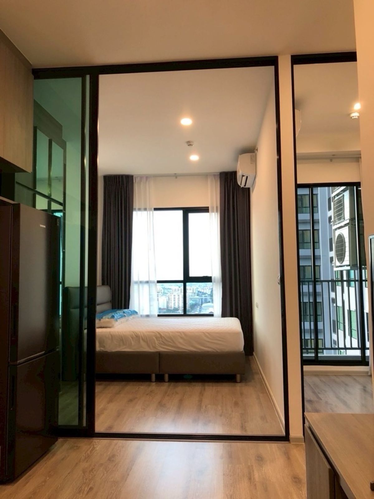ให้เช่าคอนโดรามคำแหง หัวหมาก : Knightsbridge collage ramkhamheang🤍🏙️ floor 16th price 13,000.-/month 35 sqm.