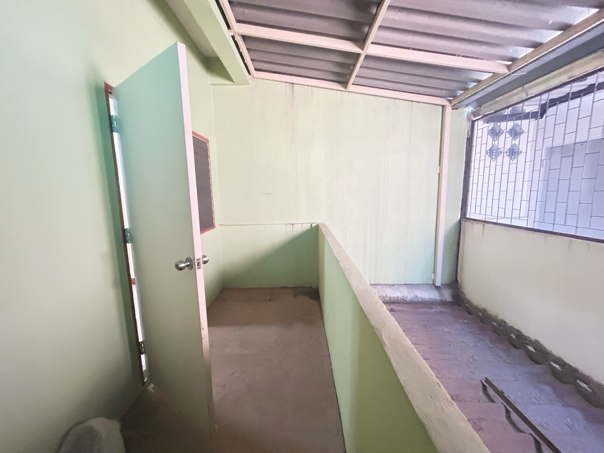 For SaleTownhomeRama 2, Bang Khun Thian : House for sale Sinthawee Grand Village, Rama 2. Area 200 sqm (16.5 sq.wah)